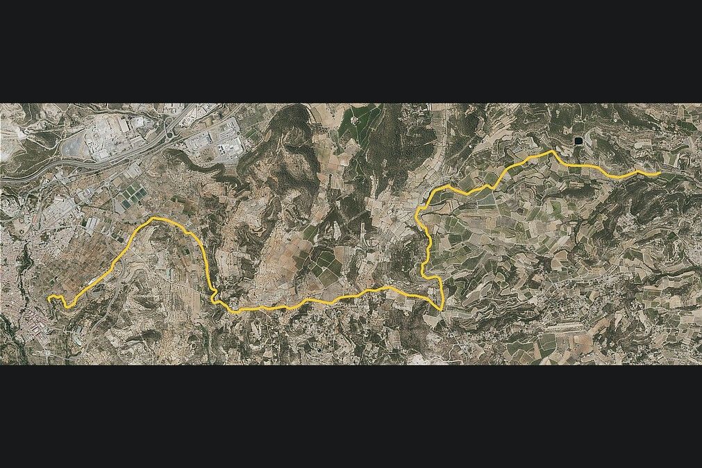 Foto aérea con el recorrido del tramo de Buñol en amarillo.